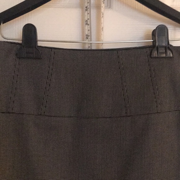 🌻 Limited skirt size 4 (matching coat sold separately) - Picture 5 of 6